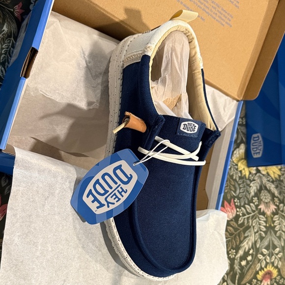 Hey Dude Wally Craft Linen Sargasso Blue/White Loafers - Picture 3 of 4